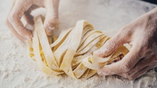 Η πιο απλή συνταγή για vegan χειροποίητα ζυμαρικά