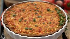 Ελληνική τάρτα με ψητές πιπεριές Φλωρίνης