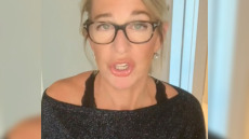 Κέιτι Χόπκινς: Η Βρετανίδα σχολιάστρια θα απελαθεί από την Αυστραλία λόγω παραβίασης των κανόνων καραντίνας