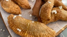 Καλιτσούνια Τηγανιού με Μέλι