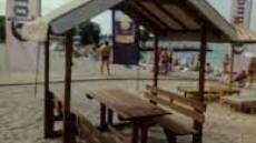 Σε παραλία του Αλίμου το πρώτο υπαίθριο στέγαστρο ειδικά για καπνιστές