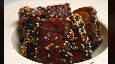 Tiktok viral: Πώς να φτιάξετε «εικονικό» σούσι από… καρπούζι!