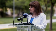 Επικοινώνησε με τον Ανδρουλάκη η Σακελλαροπούλου