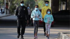 Μετάλλαξη Δέλτα - ΗΠΑ: Τα CDC συνιστούν στους πλήρως εμβολιασμένους να φορούν μάσκα σε κλειστούς χώρους 