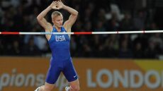 Ολυμπιακοί Αγώνες, στίβος: Εκτός λόγω κορωνοϊού ο παγκόσμιος πρωταθλητής στο επί κοντώ Σαμ Κέντρικς