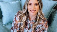 Αθηνά Οικονομάκου: Αναλαμβάνει για πρώτη φορά τον ρόλο της παρουσιάστριας