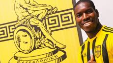 Τραγωδία για Λούμορ: Λίγο πριν υπογράψει στον Άρη έμαθε πως έχασε το 4 εβδομάδων μωρό του!