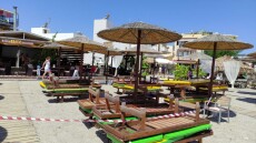 Λουκέτα λόγω μη έκδοσης αποδείξεων σε Πάρο, Σαντορίνη, Ίο