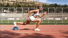 Τρεις super ασκήσεις για καύση λίπους, βελτίωση ευλυγισίας και δυνατούς κοιλιακούς