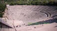 ΚΘΒΕ: Αναβάλλονται λόγω πυρκαγιών οι παραστάσεις στην Επίδαυρο