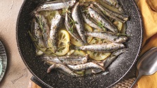 Γαύρος αχνιστός