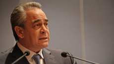 Νεκρός από ανακοπή στο εργοστάσιό του που κινδύνευε από τη φωτιά ο πρόεδρος του ΕΒΕΑ Κωνσταντίνος Μίχαλος