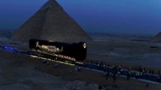 Αίγυπτος: Με λαμπερό τρόπο μεταφέρθηκε το Πλοίο του Χέοπα στο νέο Αρχαιολογικό Μουσείο