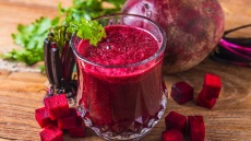 Ετοιμάζουμε ένα σούπερ αντιοξειδωτικό smoothie στο πι και φι