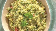 Νάτσος με γουακαμόλε