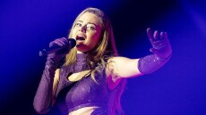 Στεφανία Λυμπερακάκη: Μετά την Eurovision, αναλαμβάνει ρόλο παρουσιάστριας σε κρατικό κανάλι της Ολλανδίας 