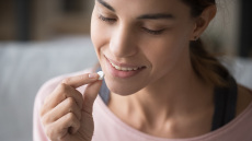 Κορωνοϊός: Το φθηνό ευρείας χρήσης φάρμακο που προλαμβάνει τη σοβαρή COVID-19