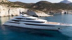 Το γιοτ «ΡΙ» αξίας 100 εκατ. ευρώ έριξε… άγκυρα στη Μύκονο - Βίντεο