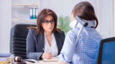 Ατύχημα: Πώς θα αποζημιωθείτε αν είστε ασφαλισμένοι