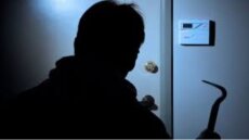 Λάρισα: «Σήκωσε» πάνω από 2.000 ευρώ με κλεμμένη κάρτα