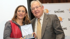 Εκλογές ΕΟΚ: Η Άννυ Κωνσταντινίδου έγινε η πρώτη γυναίκα στην ιστορία του Δ.Σ.