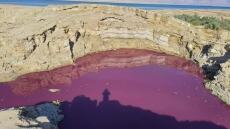 Η Νεκρά Θάλασσα «βάφτηκε» κόκκινη - Δείτε βίντεο και φωτογραφίες