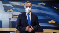 Σταϊκούρας για προγράμματα Γέφυρα 1 και 2: Συνεχίζεται η οικονομική στήριξη των πληγέντων νοικοκυριών