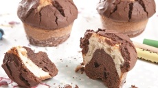 Μάφιν με 2 σοκολάτες