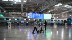 ΕΕ: Οι Ευρωπαίοι που έχουν εμβολιαστεί με το AstraZeneca θα μπορούν να ταξιδέψουν στις ΗΠΑ