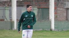 Λάρισα: Αργεντινός ποδοσφαιριστής δεν υπέγραψε στον Απόλλωνα και κατέληξε να κοιμάται στα παγκάκια