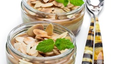 Budino: Το εύκολο γλυκάκι των Ιταλών με μπισκότα και σάλτσα καραμέλας!