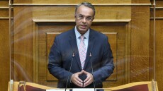 Σταϊκούρας: Προανήγγειλε μονιμοποιήσεις προσωπικού στην Ελληνική Αμυντική Βιομηχανία