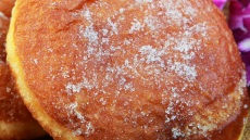 15 λουκουμάδες σε όλο τον κόσμο να γλύφεις τα δάχτυλά σου