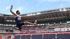 Ο Μίλτος Τεντόγλου ξετυλίγει το νήμα της ζωής του: «Πολέμησε! Αν δεν παλέψεις, δεν μπορείς να κερδίσεις»!