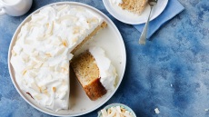 Το κέικ με τα 6 γάλατα: Η λατινοαμερικάνικη συνταγή που θα λατρέψουν μικροί και μεγάλοι!