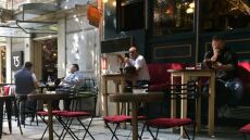 Σύλληψη και επταήμερο λουκέτο για μουσική σε μπαρ της Θεσσαλονίκης