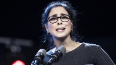  Σάρα Σίλβερμαν: Η κωμικός επέκρινε το Χόλιγουντ επειδή δίνει ρόλους Εβραίων σε μη Εβραίους