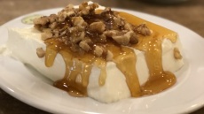 Στάνη, ένα γαλακτοπωλείο 90 ετών στην Ομόνοια, που επισκέπτονται όλοι οι τουρίστες