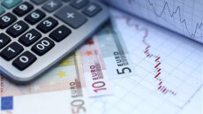 Επιπλέον δημόσιο χρέος 32,3 δισ. έχει αφήσει (για την ώρα) η πανδημία