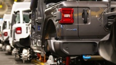 H Stellantis επενδύει στον εξηλεκτρισμό