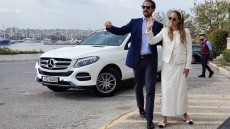 Γάμος Φίλιππου Γλύξμπουργκ - Νίνας Φλορ: Γεύμα στον Ναυτικό Όμιλο Πειραιά για τους προσκεκλημένους