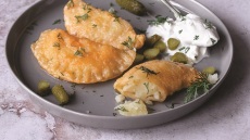 Πολωνικά pierogi γεμιστά με πατάτα
