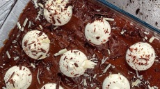 Βελούδινη σοκολατένια πουτίγκα