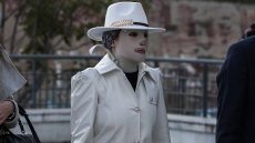 Η Ιωάννα Παλιοσπύρου επέστρεψε στο Παρίσι για νέο κύκλο θεραπειών