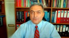 Κορωνοϊός - Βασιλακόπουλος: Πρέπει να πάμε σε μία φάση συμβίωσης με τον ιό