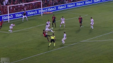 Νιούελς: Γκολάρα στο 93' και «σεισμός» στο γήπεδο με τιμή στη μνήμη του Μαραντόνα