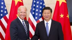 «Έτοιμοι να εργαστούμε με τις ΗΠΑ» λέει το Πεκίνο