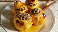 7 αλμυρές και 7 γλυκές συνταγές με κυδώνια