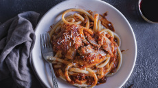 Παστιτσάδα με κοτόπουλο