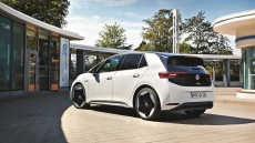 Χιλιάδες νέους πελάτες έχει φέρει στη VW το ID.3